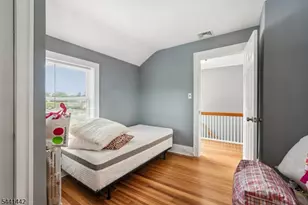 377 Hollywood Ave, Fairfield, NJ 07004 - Photo 22