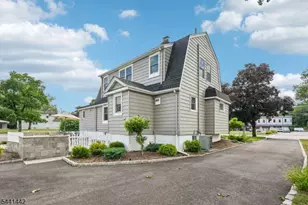 377 Hollywood Ave, Fairfield, NJ 07004 - Photo 32