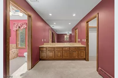 4 Unneberg Ave, Roxbury Township, NJ 07876 - Photo 20