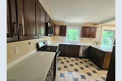 46 Heather Dr, Franklin Township, NJ 08873 - Photo 8