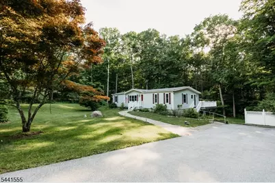 7 New Myrtle Dr, Montague, NJ 07827 - Photo 2