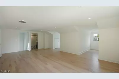 517 Lexington Ave, Cranford Township, NJ 07016 - Photo 36