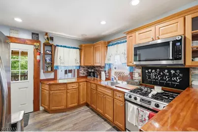 207 Buchanan St, Linden, NJ 07036 - Photo 6