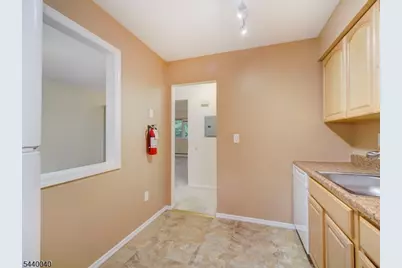 2467 State Route 10 Bldg 19 #1B, Parsippany, NJ 07950 - Photo 8
