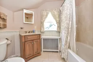 161 Wyckoff Ave, Wyckoff Township, NJ 07481 - Photo 10