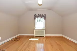 161 Wyckoff Ave, Wyckoff Township, NJ 07481 - Photo 12
