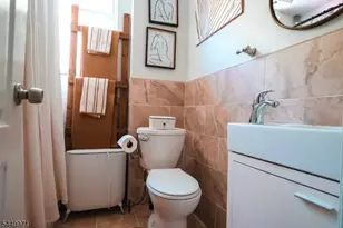 161 Milford Ave, Newark, NJ 07108 - Photo 16
