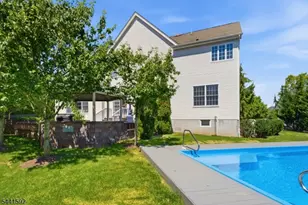 17 Kimble Ct, Hillsborough Township, NJ 08844 - Photo 14