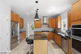 17 Kimble Ct, Hillsborough Township, NJ 08844 - Photo 26