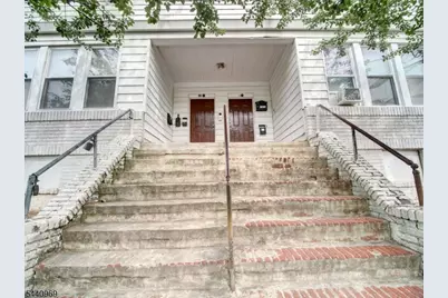 143 Huntington Ter #2R, Newark, NJ 07112 - Photo 2