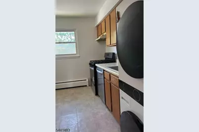 43 Conforti Ave #86, West Orange Township, NJ 07052 - Photo 8