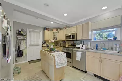 20 Harding Ave, Pompton Lakes, NJ 07442 - Photo 6