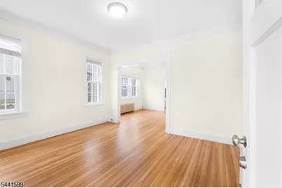 239 Washington St, Berkeley Heights Township, NJ 07922 - Photo 2