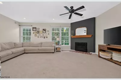 3 Grant Way, Lopatcong Township, NJ 08865 - Photo 4