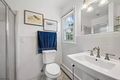 34 Woodlawn Ter, Jefferson Township, NJ 07849 - Photo 32