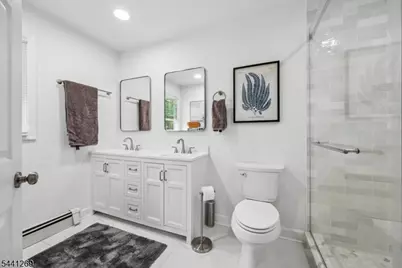 34 Woodlawn Ter, Jefferson Township, NJ 07849 - Photo 18