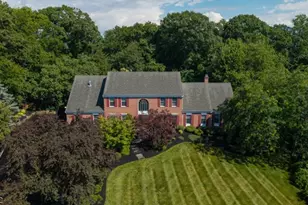 4 Ashley Dr, Mount Olive, NJ 07836 - Photo 4