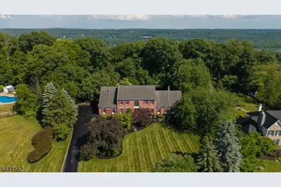 4 Ashley Dr, Mount Olive, NJ 07836 - Photo 6