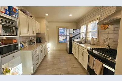421 Lincoln Ave, Pompton Lakes, NJ 07442 - Photo 12