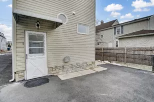 27 Honiss St, Belleville, NJ 07109 - Photo 4