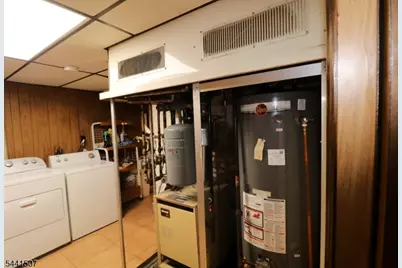 66-68 Chambers St, Newark, NJ 07105 - Photo 16