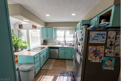 13 Village Way #E7, Vernon Twp., NJ 07462 - Photo 18