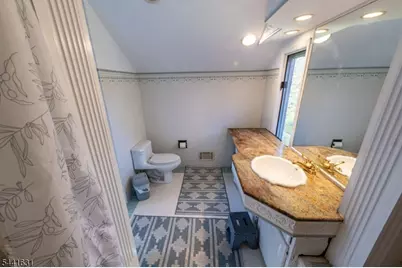 13 Village Way #E7, Vernon Twp., NJ 07462 - Photo 42