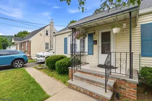 4 Salem Rd, Paterson, NJ 07502 - Photo 2