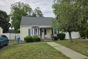 4 Salem Rd, Paterson, NJ 07502 - Photo 1