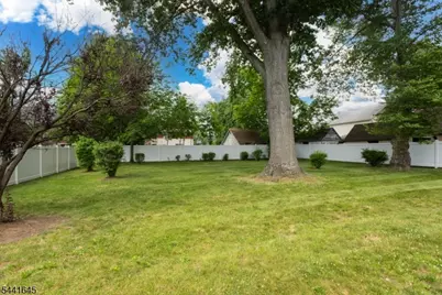 710 Wadsworth Ave, Plainfield, NJ 07060 - Photo 4