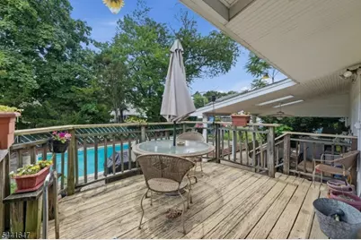 6 Plenge Dr, Belleville, NJ 07109 - Photo 20