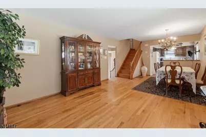 6 Plenge Dr, Belleville, NJ 07109 - Photo 6