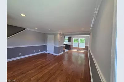4 Michael Ct, Hamburg, NJ 07419 - Photo 2