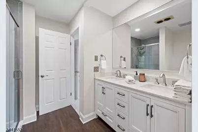 1 Wakeman Cir, Hillsborough Township, NJ 08844 - Photo 20