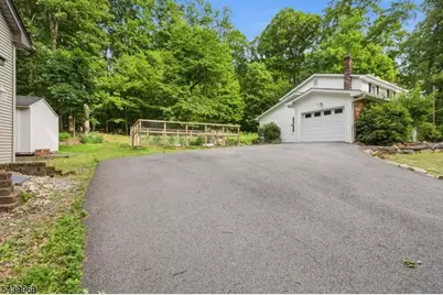223 Beacon Hill Rd, Washington Township, NJ 07830 - Photo 46