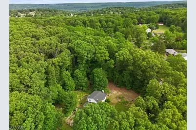 223 Beacon Hill Rd, Washington Township, NJ 07830 - Photo 6