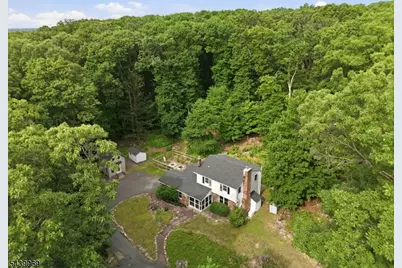 223 Beacon Hill Rd, Washington Township, NJ 07830 - Photo 2
