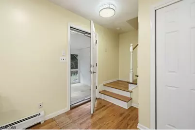 223 Beacon Hill Rd, Washington Township, NJ 07830 - Photo 10