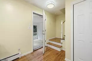 223 Beacon Hill Rd, Washington Township, NJ 07830 - Photo 10