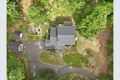 223 Beacon Hill Rd, Washington Township, NJ 07830 - Photo 8