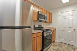 1132 Stafford St, Mahwah, NJ 07430 - Photo 8