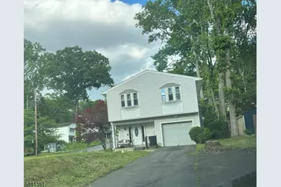 21 Greenwood Ave, Hopatcong, NJ 07874 - Photo 2