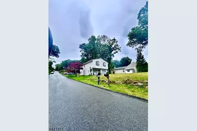 21 Greenwood Ave, Hopatcong, NJ 07874 - Photo 4