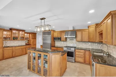 89 Skyline Dr, Morris Township, NJ 07960 - Photo 10