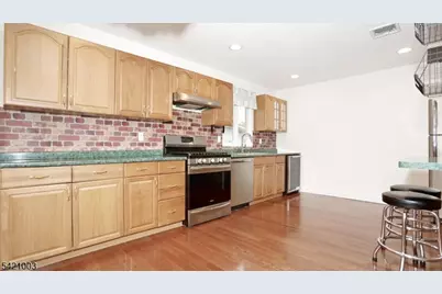 26 Mohawk Ave, Parsippany, NJ 07034 - Photo 12