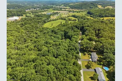 35 Hampton Heights Rd, Lafayette, NJ 07848 - Photo 2