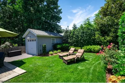 19 Overlook Ter, Maplewood, NJ 07040 - Photo 6