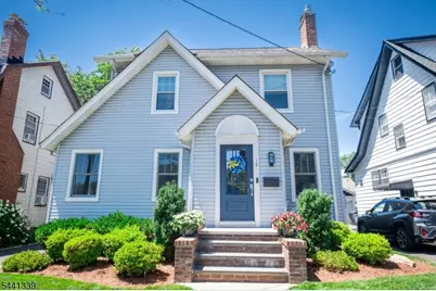 19 Overlook Ter, Maplewood, NJ 07040 - Photo 2