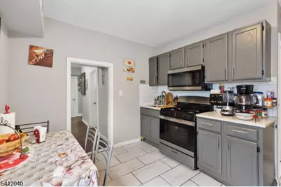 447 S 17th St, Newark, NJ 07103 - Photo 10