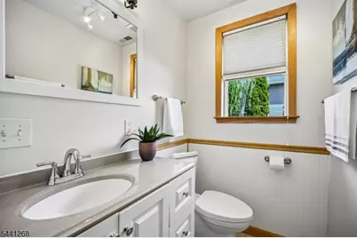 43 Calumet Ave, Parsippany, NJ 07034 - Photo 22